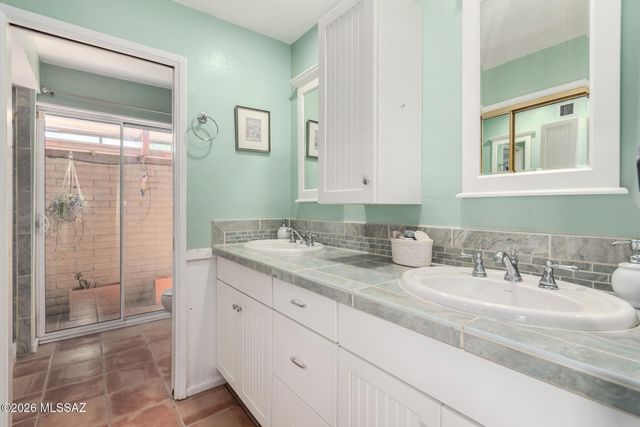 3842 N Calle Hondonada, Tucson, AZ 85750