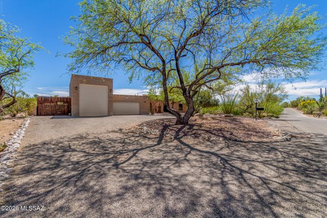 3842 N Calle Hondonada, Tucson, AZ 85750