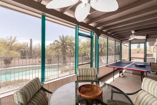 3842 N Calle Hondonada, Tucson, AZ 85750