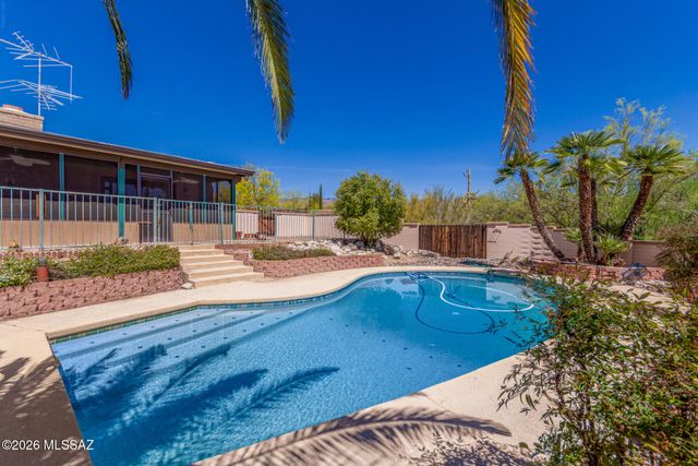 3842 N Calle Hondonada, Tucson, AZ 85750