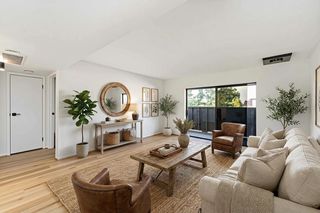 3015 Walnut Bend Lane 31, Houston, TX 77042