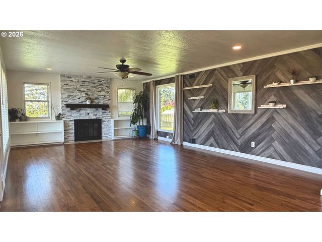 12550 Se 242ND Ave, Damascus, OR 97089