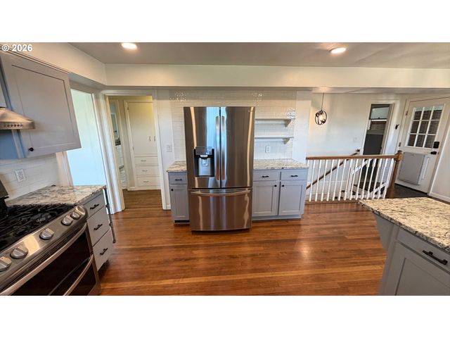 12550 Se 242ND Ave, Damascus, OR 97089