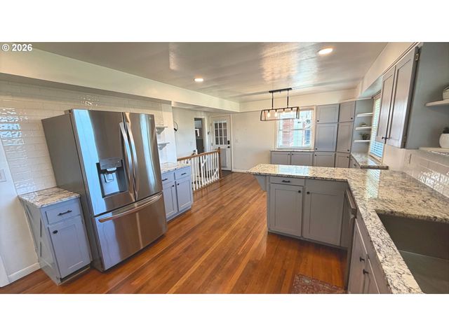 12550 Se 242ND Ave, Damascus, OR 97089