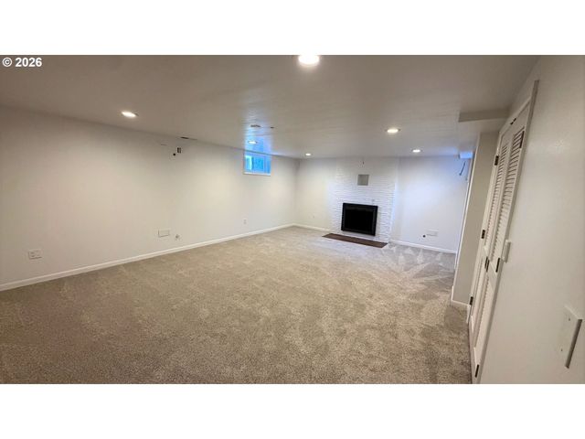 12550 Se 242ND Ave, Damascus, OR 97089