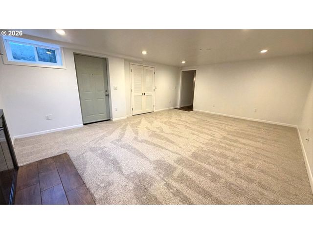 12550 Se 242ND Ave, Damascus, OR 97089