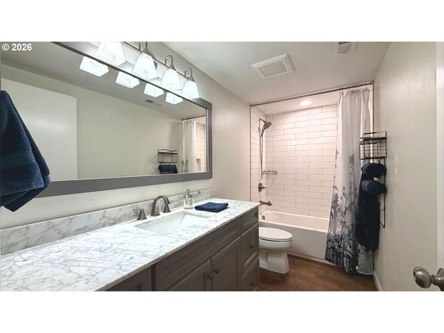 12550 Se 242ND Ave, Damascus, OR 97089