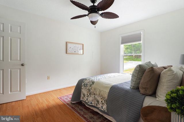 225 CEDAR CREEK DR, Harpers Ferry, WV 25425