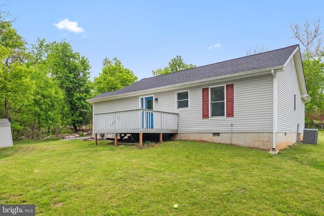 225 CEDAR CREEK DR, Harpers Ferry, WV 25425