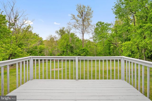 225 CEDAR CREEK DR, Harpers Ferry, WV 25425