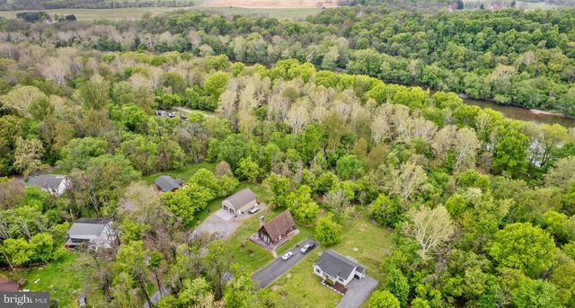 225 CEDAR CREEK DR, Harpers Ferry, WV 25425