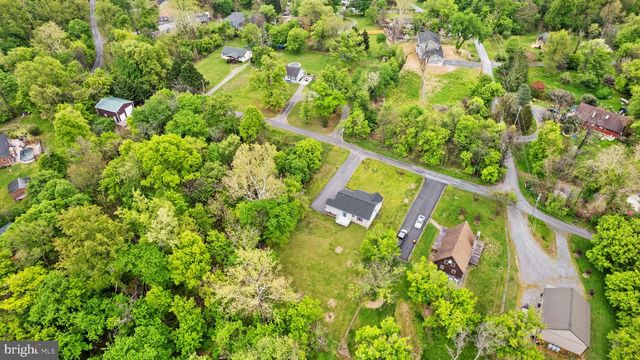 225 CEDAR CREEK DR, Harpers Ferry, WV 25425