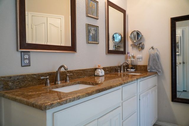 837 Huebner Way, Burleson, TX 76028