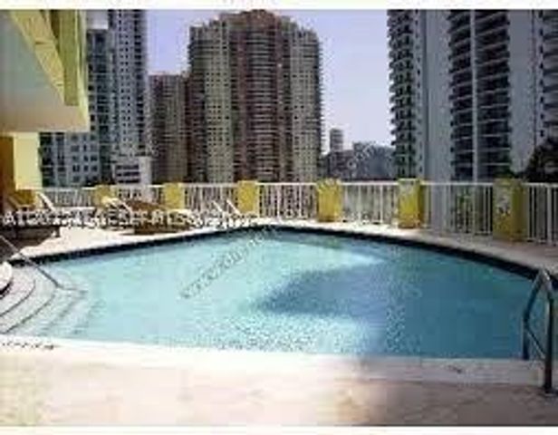 170 SE 14th St 2006, Miami, FL 33131