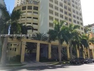170 SE 14th St 2006, Miami, FL 33131