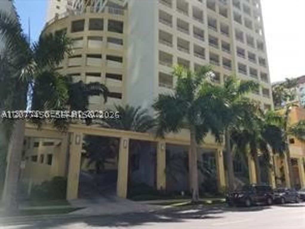170 SE 14th St 2006, Miami, FL 33131