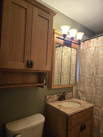 4300 Kinzie AVENUE, Racine, WI 53405