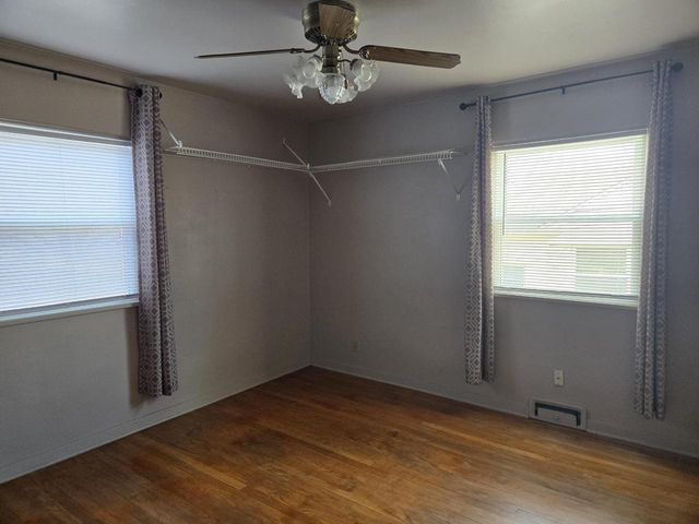 4300 Kinzie AVENUE, Racine, WI 53405