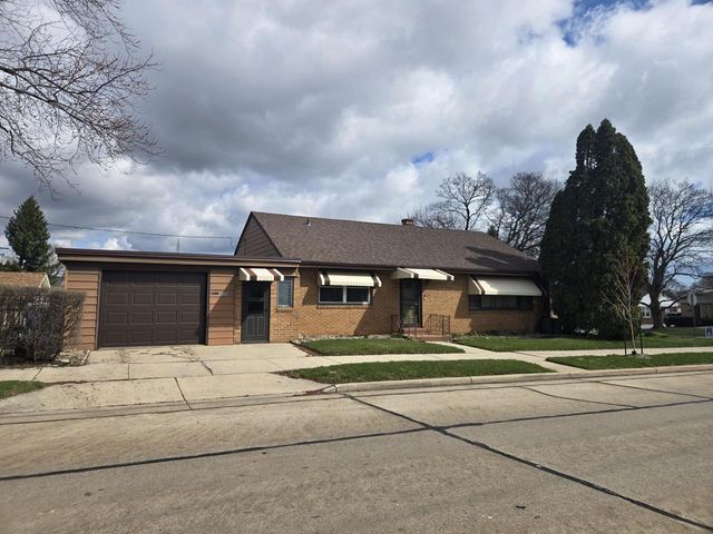 4300 Kinzie AVENUE, Racine, WI 53405