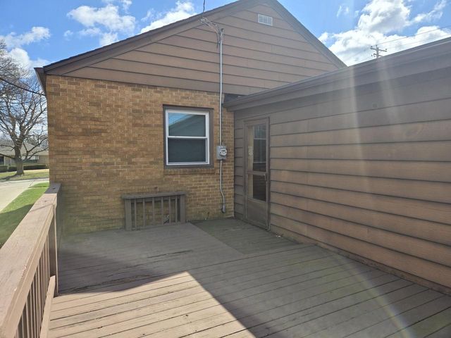 4300 Kinzie AVENUE, Racine, WI 53405