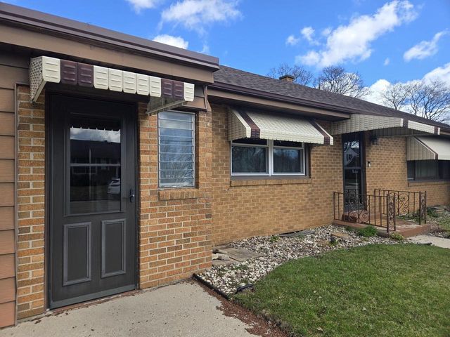 4300 Kinzie AVENUE, Racine, WI 53405