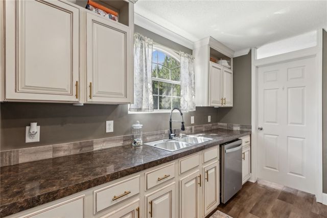 8694 Spanish Creek Road, Folkston, GA 31537