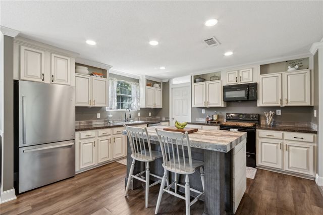 8694 Spanish Creek Road, Folkston, GA 31537