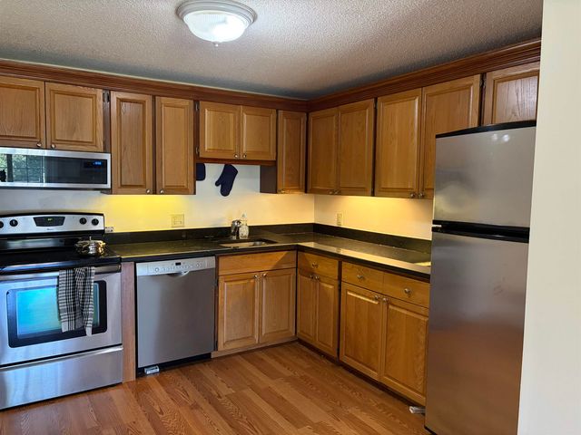 807 White Cedar Boulevard, Portsmouth, NH 03801