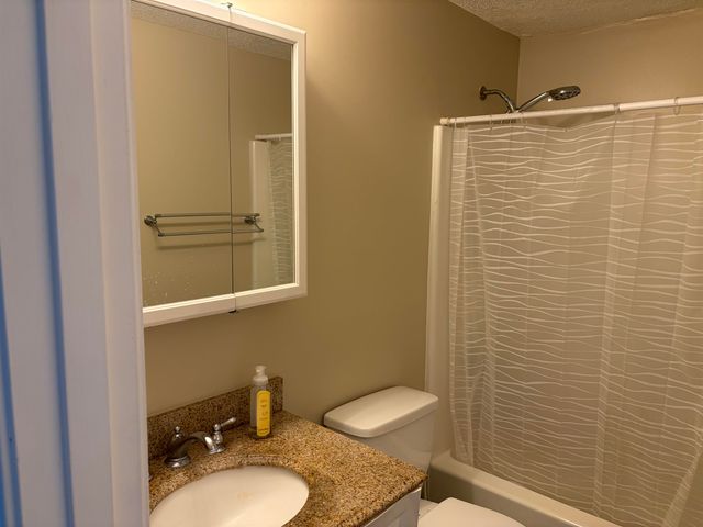 807 White Cedar Boulevard, Portsmouth, NH 03801