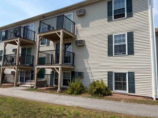 807 White Cedar Boulevard, Portsmouth, NH 03801