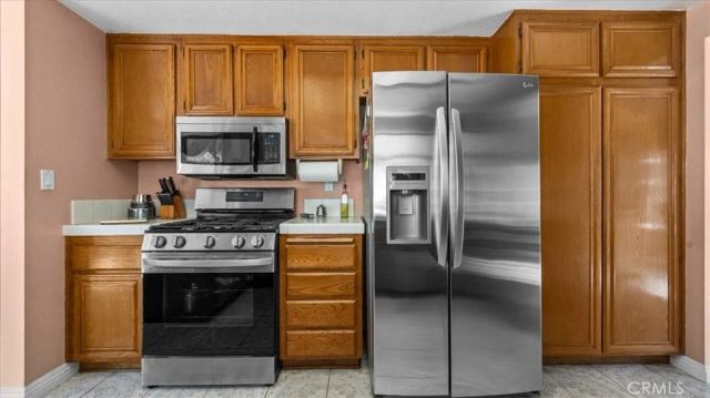 2208 Coachman Circle, Corona, CA 92881