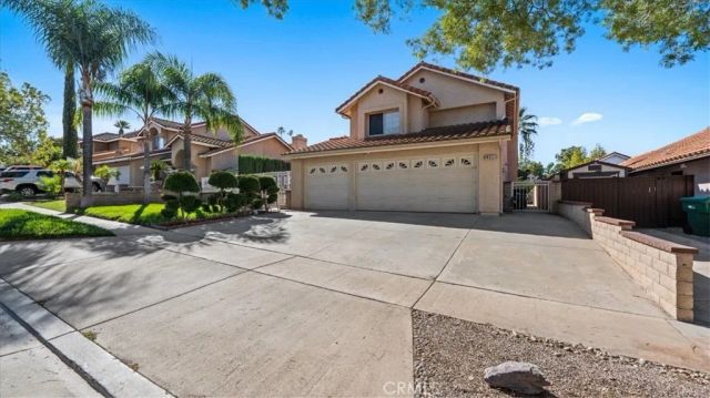 2208 Coachman Circle, Corona, CA 92881