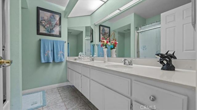 2208 Coachman Circle, Corona, CA 92881