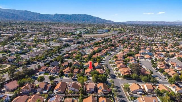 2208 Coachman Circle, Corona, CA 92881