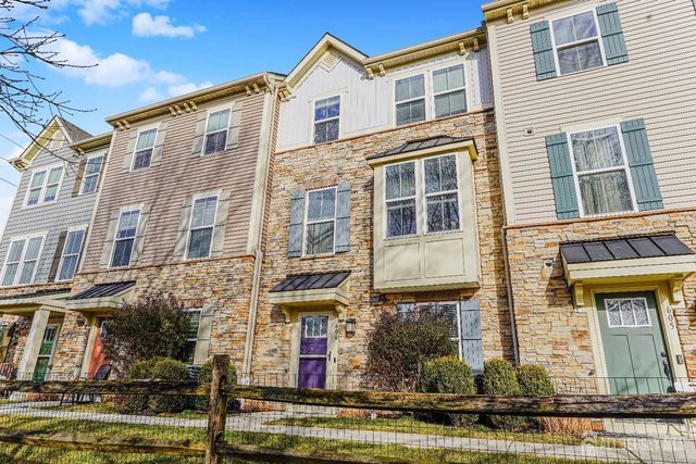 606 Bayside Court, South Amboy, NJ 08879