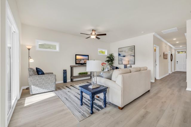 884 Birch Garden Dr., Longs, SC 29568