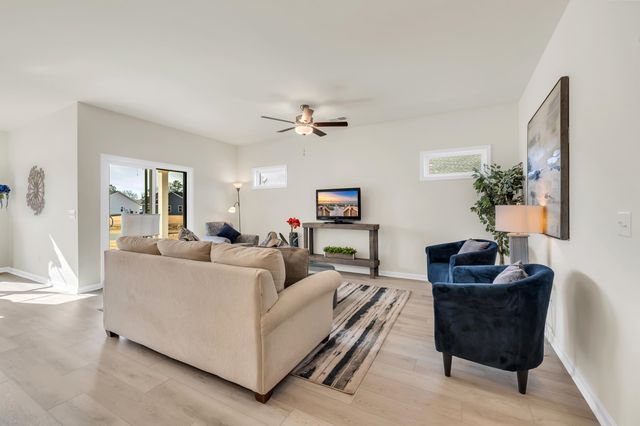 884 Birch Garden Dr., Longs, SC 29568