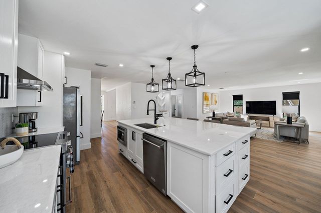 1878 Lynton Circle, Wellington, FL 33414