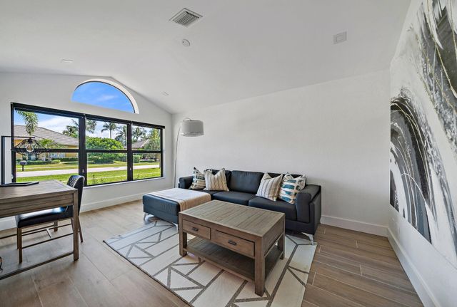 1878 Lynton Circle, Wellington, FL 33414