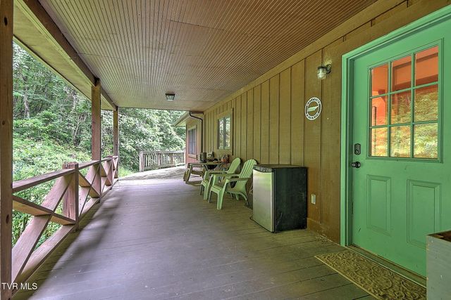 172 Harris Hollow Road, Rogersville, TN 37857