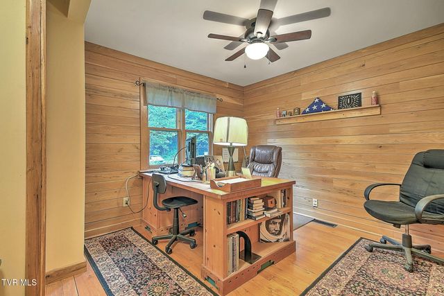 172 Harris Hollow Road, Rogersville, TN 37857