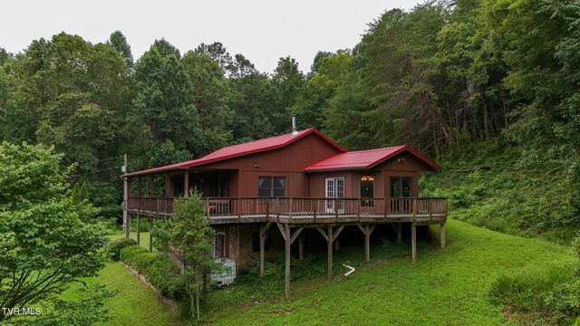 172 Harris Hollow Road, Rogersville, TN 37857
