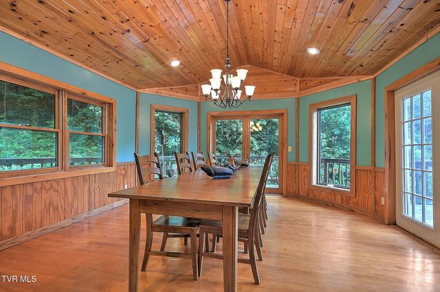 172 Harris Hollow Road, Rogersville, TN 37857