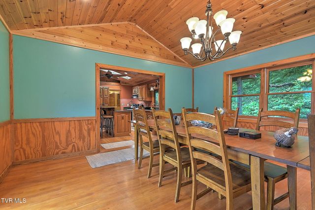 172 Harris Hollow Road, Rogersville, TN 37857