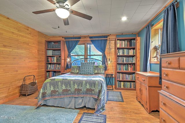 172 Harris Hollow Road, Rogersville, TN 37857