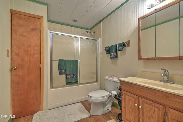 172 Harris Hollow Road, Rogersville, TN 37857