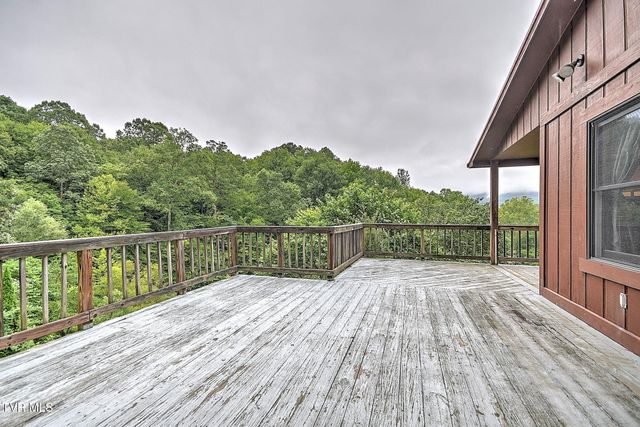 172 Harris Hollow Road, Rogersville, TN 37857
