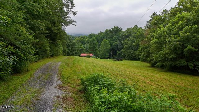 172 Harris Hollow Road, Rogersville, TN 37857