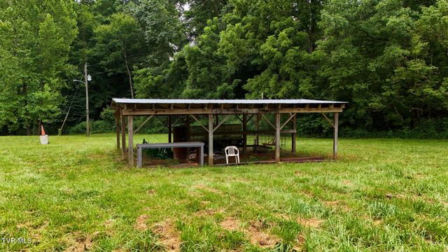 172 Harris Hollow Road, Rogersville, TN 37857
