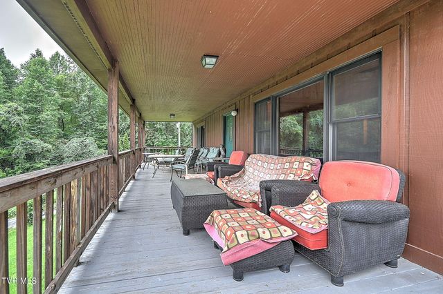 172 Harris Hollow Road, Rogersville, TN 37857